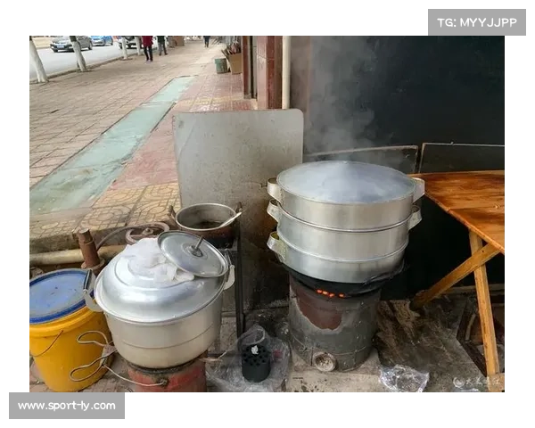 萧山主场足球市集融合非遗手工艺,观赛体验增添烟火气息